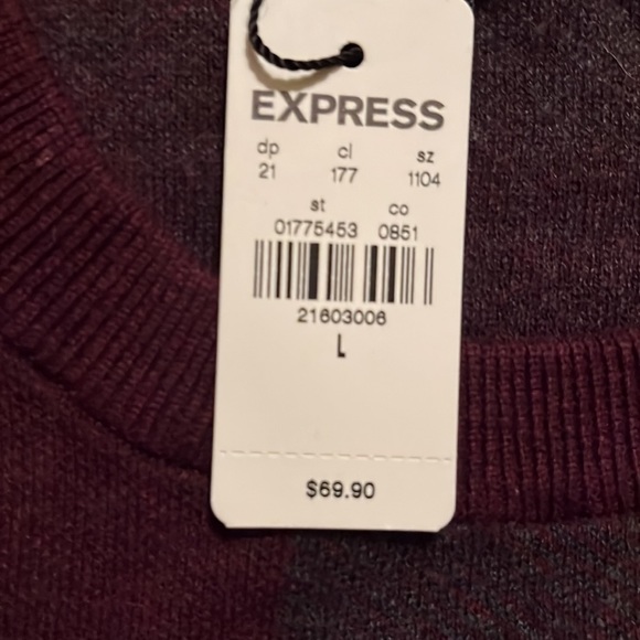 Sweater - Picture 3 of 4